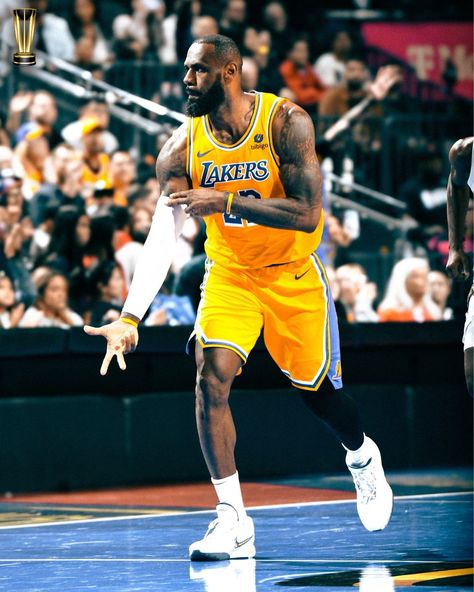 Lebron James Wallpapers, Nba Lebron James, Boxing Images, Lebron James Lakers, Logo Instagram, Cool Nike Wallpapers, Nike Wallpaper, National Basketball Association, December 7