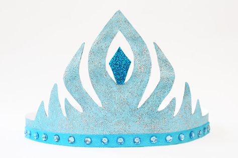 Frozen Princess Crown | Kids' Crafts | Fun Craft Ideas | FirstPalette.com Princess Crown Crafts, Elsa Crafts, Frozen Crown, Crown Printable, Frozen Crafts, Anna Und Elsa, Crown Template, Frozen Themed Birthday Party, Crown For Kids