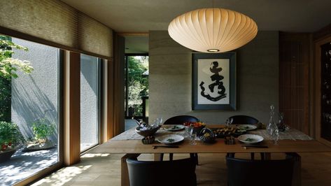 Here's how Australians are taking interior design cues from Japan. Japan Home Design, Japanese Home Interior, Japan Interior Design, Japanese Interior Design Modern, Books Japanese, Interior Art Deco, Modern Japanese Interior, Japan Interior, Architect Magazine