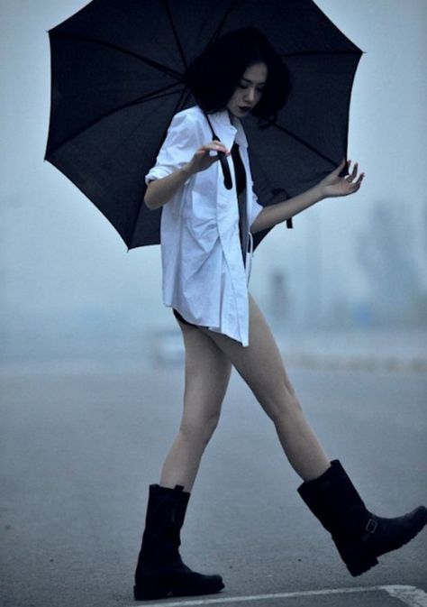 Posing With Umbrella, Umbrella Reference, Umbrella Poses, Umbrella Pose, Unusual Poses, Rainy Day Photography, Commercial Modeling, Girl In Rain, Photographing People