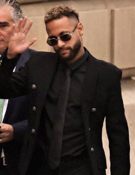 Neymar In Suit, Naymer Jr, Neymar Hot, Mood Humor, Neymar Jr, Neymar, Follow For More, Football, American Football