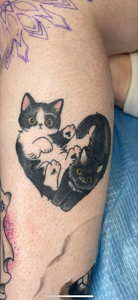 Pet Tattoos Traditional, 2 Cats 1 Dog Tattoo, Cute Cat Paw Tattoo, Kawaii Tatoos Ideas, Two Black Cat Tattoo, Long Cat Tattoo, Cat Tattoo Heart, Cat Tattoo Tuxedo, Pet Tattoo Ideas Cats