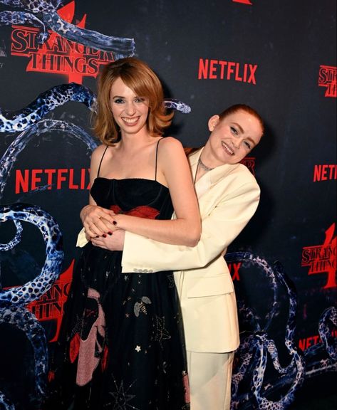 Stranger Things Tv Series, Stranger Things Premiere, Stranger Things Season 4, St Cast, Maya Hawke, Stranger Things Actors, Stranger Things Characters, Concert Aesthetic, Cast Stranger Things