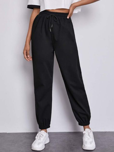 Semi Casual Outfit Women, Jogger Outfits, Sweatpants Shein, Semi Casual Outfit, Cute Sweatpants Outfit, Women Sweatpants, Cute Sweatpants, Celebrity Casual Outfits, University Outfit