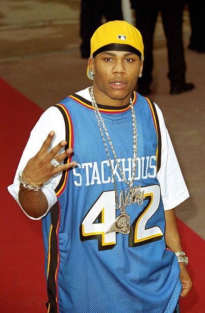 Old School Outfits Men 90s, 90s Fashion Outfits 1990s Style Men, Nelly Outfits 2000s, Ne Yo Aesthetic, Nollywood Y2k Outfits Men, Ludacris 90s, 90s Mens Fashion Hip Hop, Nelly 2000s, Nelly Rapper 2000s