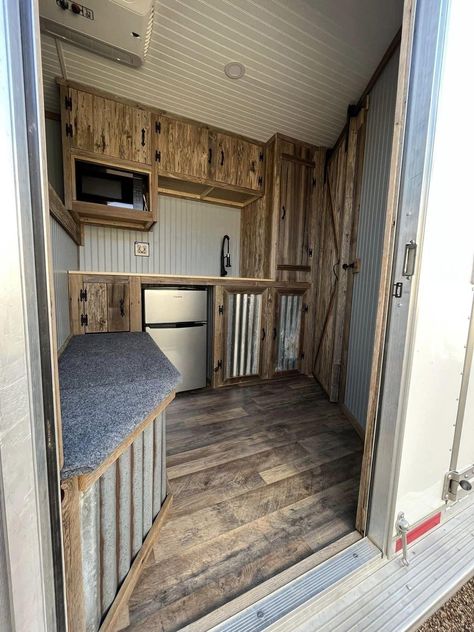 Gooseneck Horse Trailer Tack Room Ideas, Horse Trailer Decorating Ideas, Horse Trailer Renovation Ideas, Horse Trailer Tack Room Conversion, Diy Horse Trailer Living Quarters, Trailer Tack Room Organization, Living Quarters Horse Trailer Ideas, Diy Horse Trailer Remodel, Horse Trailer Living Quarters Diy