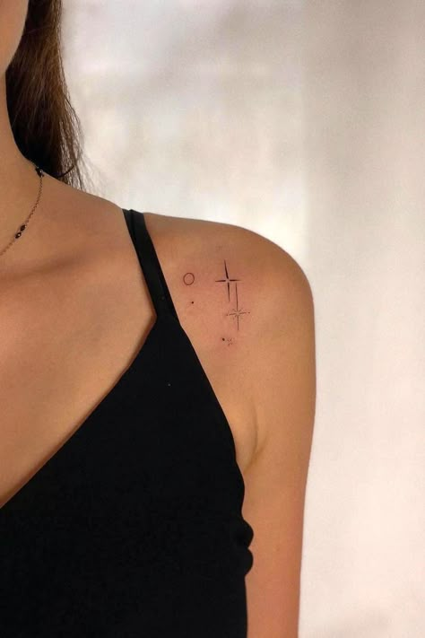 22 Trending Libra Tattoo Design Ideas Libra Shoulder Tattoo, Libra Constellation Tattoo Collar Bone, Minimalistic Libra Tattoo, Libra Tattoo Constellation Stars, Libra Tattoo Star Sign, Libra Collar Bone Tattoo, Libra Tattoo Dainty, Libra Sparkle Tattoo, Libra Star Tattoo Constellations