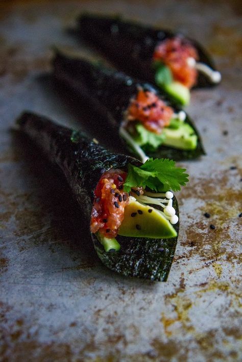 How to Make Spicy Tuna Handrolls Sushi Yay, Hand Roll Sushi, Dinner Party Appetizers, Sushi Roll Recipes, Spicy Tuna Roll, Sushi At Home, Spicy Tuna, Sushi Recipes, Dinner Appetizers