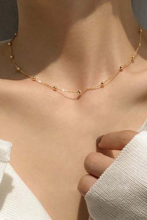 Minimalist Accessories Jewellery, Jewelry Necklace Simple, Beautiful Ball, Choker Necklace Gold, Neck Pieces Jewelry, Fancy Jewelry Necklace, Pretty Jewelry Necklaces, Statement Fashion, Bangles Jewelry Designs