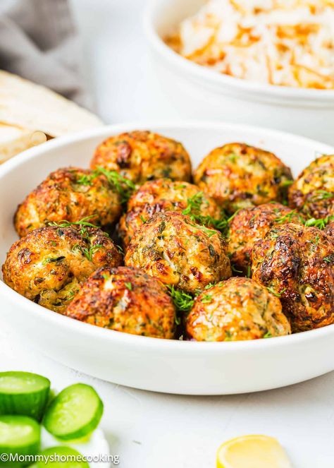 Easy Greek Chicken Meatballs (Baked - No Eggs) Greek Chicken Meatballs, Easy Greek Chicken, Chicken Meatballs Healthy, Meatballs Baked, Chicken Meatballs Recipe, Baked Chicken Meatballs, Greek Meatballs, Satisfying Meals, Chicken Meatball Recipes