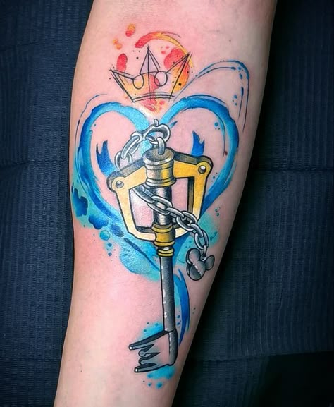 Keyblade Tattoo Ideas, Kingdom Hearts Tattoo Designs, Kh Tattoo, Keyblade Tattoo, Kingdom Hearts Tattoo, Disney Sleeve Tattoos, Tattoo Samples, Nerdy Tattoos, Hearts Tattoo