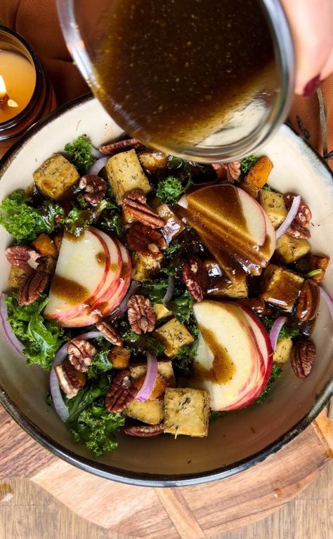 This Apple radicchio Salad with Rosemary Thyme Tofu comes together in less than 30-minutes and makes a delicious meal or side dish! Maple Syrup Salad Dressing, Maple Balsamic Dressing, Meal Prep Vegan, Salad With Balsamic Dressing, Vegan Salad Dressing, Tomato Cucumber Salad, Maple Balsamic, Radicchio Salad, Salad Recipe Ideas