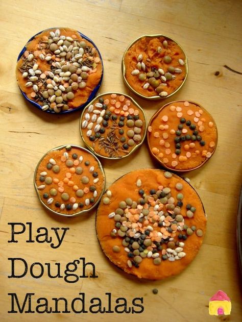 A beautiful idea for sensory play, using natural textures to create Play Dough rangoli mandalas Activity Director Ideas, Diwali Eyfs, Diwali Craft For Children, Diwali For Kids, Diwali Crafts, Diwali Activities, Dough Ideas, Preschool Play, Eyfs Activities