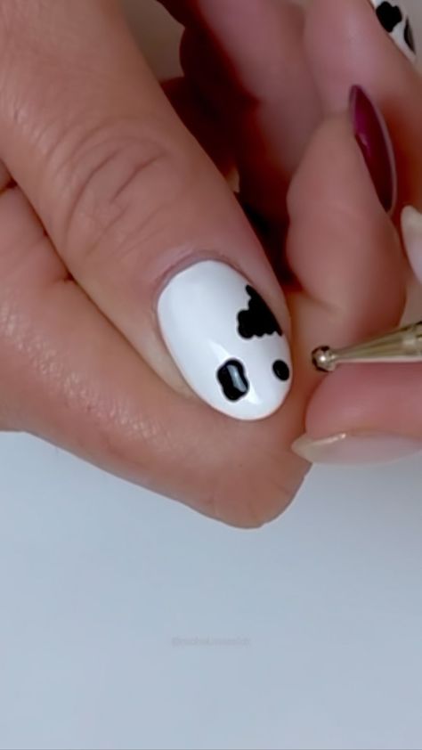 Cow Print Nails Tutorial, Cow Nail Art, Cow Print Nail Art, Print Nail Art, Nail Tutorial Videos, Wild Birthday Party, Cow Drawing, Cow Nails, Simple Nail Art Designs