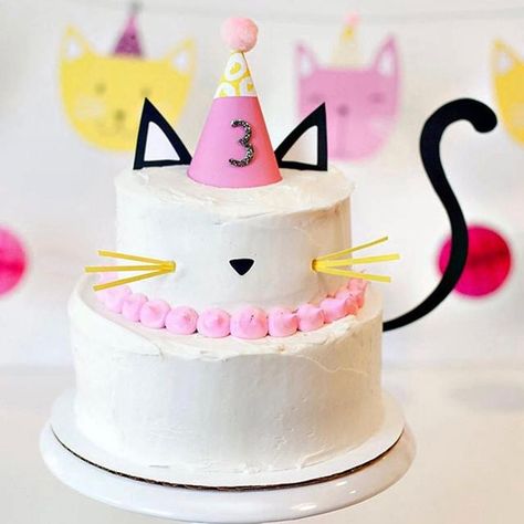 Kitty Cat Cake Cat Birthday Cake, Cat Decorations, Kitten Birthday Party, Birthday Cake For Cat, Cat Themed Parties, Cat Themed Birthday Party, Kitten Party, Kitten Birthday, Party Hostess