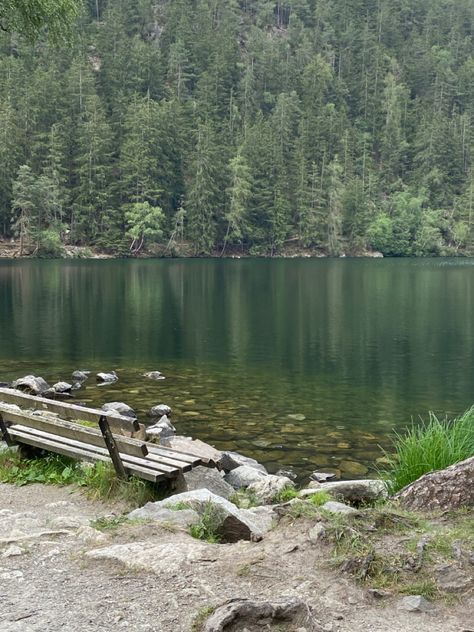 My picture :)) #austria #lake #bench #water #forest #mountains Forest Lake Landscape, Lake In Woods, Pnw Core, Mountain Reference, Bench Aesthetic, Mountains And Lake, Water Forest, Forest Camp, Cabin Aesthetic