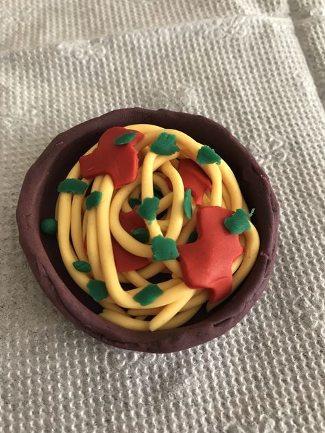 Playdough Food Creations, Clay Food Sculpture Ideas, Food Made Out Of Clay, Things To Make With Play Doh, Food Clay Ideas, Play Doh Ideas, Food Clay Art, Diy Doll Room, Playdough Creations