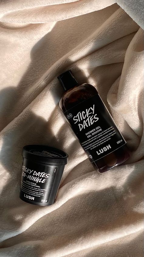 Sticky Dates, Lush Aesthetic, Minimal Skincare, Sticky Date, Antiaging Skincare Routine, Serious Skin Care, Vanilla Perfume, Shower Skin Care, Bath And Body Care