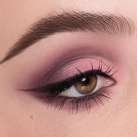 Dusty Rose Eye Makeup Wedding, Dusty Rose Makeup Look Wedding, Nails Mauve Dusty Rose, Rose Eyeshadow Looks, Makeup For Mauve Dress, Dusty Rose Eye Makeup, Dusty Rose Wedding Makeup, Dusty Rose Nails Wedding, Mauve Makeup Look Dusty Rose