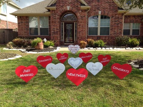 Welcome Home Newlyweds Ideas, Welcome Home Newlyweds, Just Married Decorations House, Welcome Home Boyfriend, Welcome Home Decorations, Rustic Valentine, Always A Bridesmaid, Yard Cards, Outdoor Flags