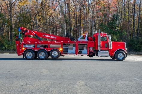 60-Ton JFB Independent Wrecker offers exceptional lifting and pulling capacity for heavy vehicles and equipment. It features advanced stabilizing technology with hydraulic outriggers for stability on uneven surfaces. Heavy Duty recovery and towing is waiting for you! Give us a call at Call Portsmouth 757-465-2200 or Manassas 703-415-9333. Customization options include additional storage, specialized lighting, dual 50,000 pound winches and a 35,000 pound SRS, to enhance efficiency.https://ectt... Heavy Wreckers, Heavy Vehicles, Towing And Recovery, Big Rig Trucks, Winches, Big Rig, Tow Truck, Big Trucks, Waiting For You