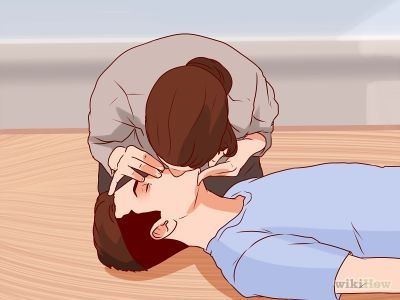 How to Check Airway, Breathing and Circulation -- via wikiHow.com First Aid Guide, How To Do Cpr, Nursing License, Cardiopulmonary Resuscitation, Spinal Injury, Emergency Medical Services, Shoulder Muscles, American Heart Association, Upper Body Strength