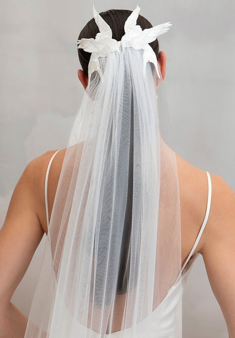 Avian Veil Cool Bridal Jewelry, Wedding Veils Unique, Non Traditional Veil, Veil Hairstyles Hair Down, Unique Veils Wedding, Wedding Veil Alternatives, Ethereal Hairstyles, Wedding Veil Hair, Wedding Veil Ideas