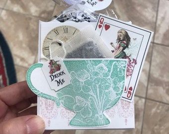 Alice In Wonderland Flamingo, Fairfield House, Tea Party Favor, Paper Tea Cups, Pink Tea Party, Par Tea, Onederland Party, Alice In Wonderland Tea Party Birthday, Onederland Birthday Party