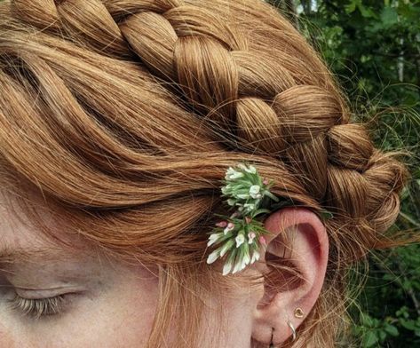 Cottagecore | amirasunrose Redhead Cottage Aesthetic, Cottage Core Redhead, Cottagecore Updo, Hobbit Girl Aesthetic, Cottagecore Redhead, Folklore Hairstyle, Hairstyles Cottagecore, Flower In Hair Aesthetic, Ladies Braids Hairstyles