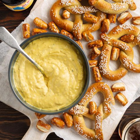 Recipe For Pretzels, Mustard Pretzel Dip, Honey Mustard Dipping Sauce Recipe, Pretzel Dip Recipes, Mustard Pretzels, Mustard Dip, Honey Mustard Dipping Sauce, Mustard Dipping Sauce, Dipping Sauces Recipes