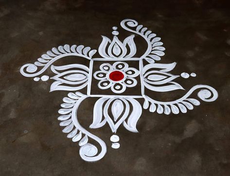 Jhoti Design, Painting Techniques Canvas, Alpana Designs, Margali Kolam, Border Kolam, Round Mehndi, Round Mehndi Design, Diwali Ideas, Pattern Design Drawing