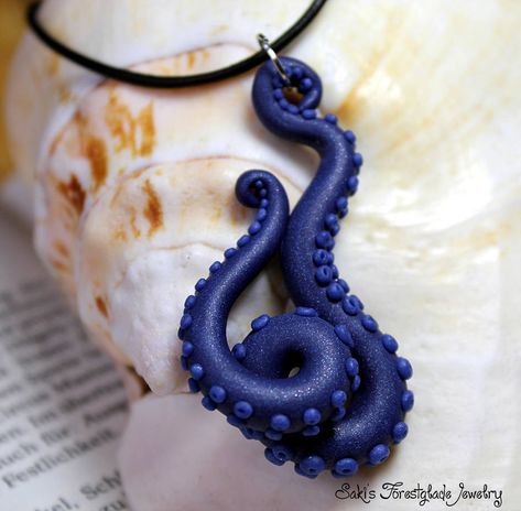 tentacle necklace deap blue sea by Sakiyo-chan Sculpy Ideas, Cercei Din Lut Polimeric, Crazy Earrings, Polymer Clay Painting, Polymer Clay Animals, Colorful Accessories, Polymer Clay Necklace, Fimo Clay, Clay Necklace