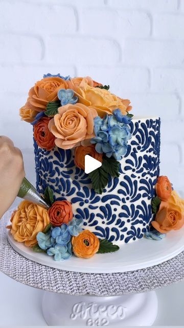 Talavera Wedding Cake, Talavera Cake Ideas, Talavera Quinceanera, Talavera Birthday Party, Talavera Cake, Talavera Wedding, Botanical Cake, Blue Talavera, Talavera Pattern