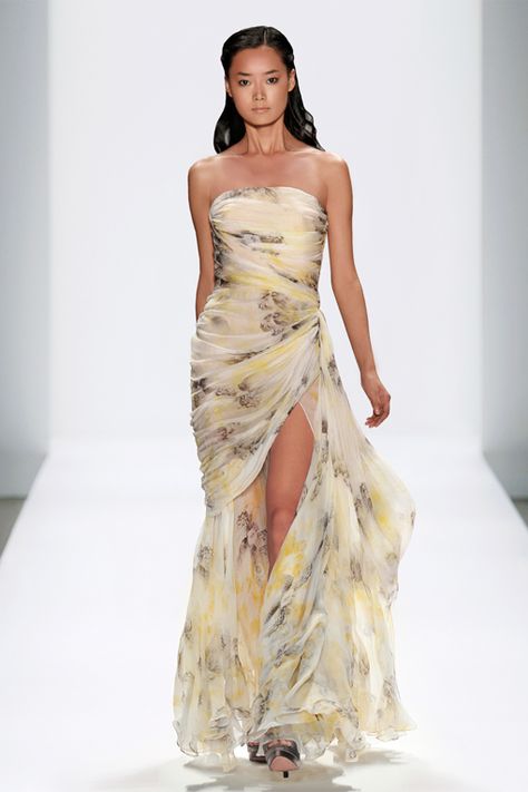 Tadashi Shoji Print Chiffon Strapless Draped Gown #EveningGown #NYFW #SS12 ©DAN LECCA Chiffon Drape Dress, Glamorous Evening Dresses, Draped Gown, Runway Gowns, Fashion Dresses Formal, High Fashion Dresses, Chiffon Evening Dresses, Dream Wedding Ideas Dresses, Tadashi Shoji