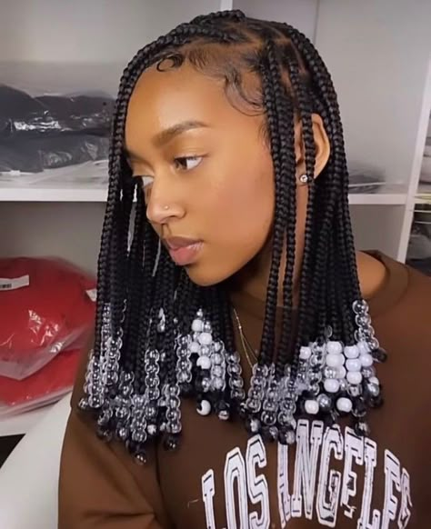 39 Knotless Braids with Beads: Best Hairstyles for 2024 2 Women Cornrows, Short Box Braids Hairstyles, Cute Braids, Short Box Braids, Cute Box Braids, Quick Natural Hair Styles, Girl Braided Hairstyles, Cute Braided Hairstyles, Braids Ideas