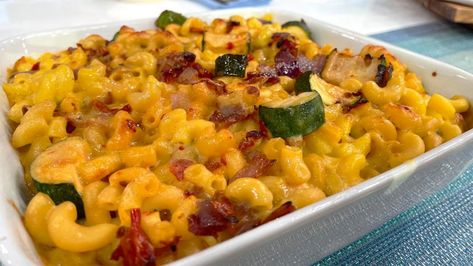 Jamika Pessoa cooks Mediterranean Superfood Mac n Cheese Gma Recipes, Mac And Cheese Healthy, Healthy Mac N Cheese, Cooking Theme, A Family Of Four, Baked Ziti, Macaroni Cheese, Family Of Four, Mac N Cheese