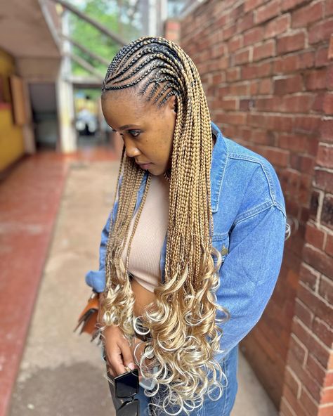 Fulani with curls ❤️ Fulani With Curls, Curled Fulani Braids, Fulani With French Curls, Flip Over Fulani, Ways To Style Fulani Braids With Curls, Fulani Braids Claw Clip, April 16, On Instagram, Quick Saves