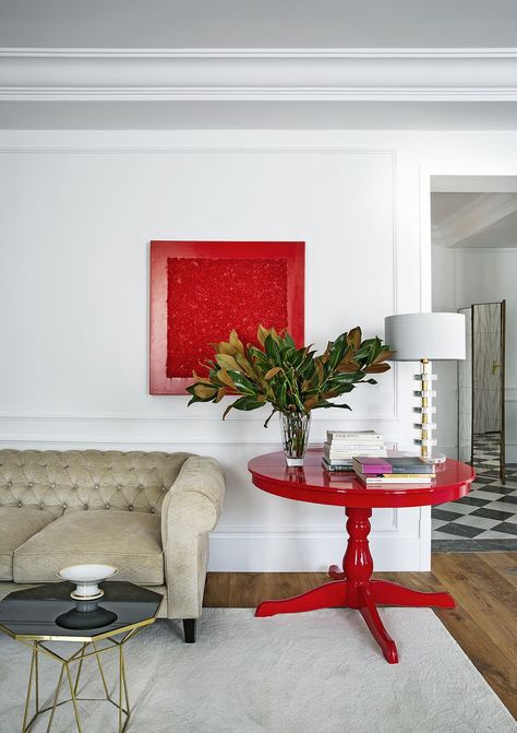 Red Living Room Decor, High Gloss Furniture, Interior Design Career, Appartment Decor, Red Furniture, Maximalist Interior, Vintage Room Decor, Living Room Red, Fine Living