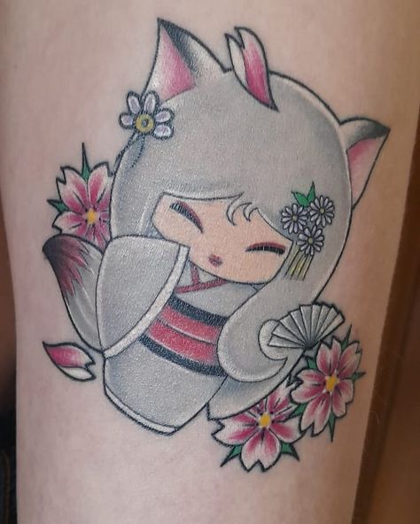 Piero Parisi tattoo artist on Instagram: “Healed Done at @alchimiatattooeart Info 3935732990 #alchimiatattooearte #pieroparisi #inkaroundtaranto #applelaboratori #cartoon #kokeshi…” Cozy Tattoo, Kokeshi Tattoo, Drawing Stuff, Artist On Instagram, Tattoo Styles, Beautiful Tattoos, Tattoo Artist, Tattoo Artists, Tattoos