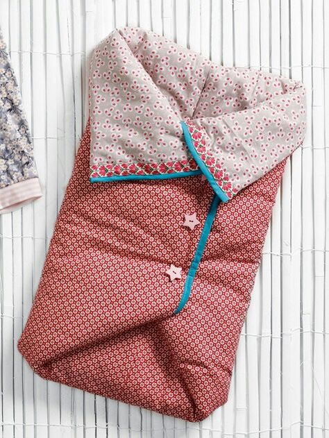 Sleeping Bag Pattern, Couture Bb, Diy Sy, Sew Ins, Costura Diy, Baby Sewing Projects, Quilt Baby, Baby Projects, Baby Diy