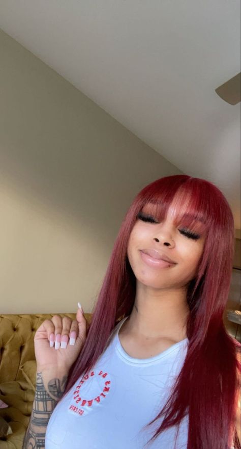 Burgundy Wig With Bangs Black Women, Burgundy Hair With Bangs Black Women, Red Bang Wig Black Women, Red Bob With Bangs Black Women, Red Bang Wig, Red Bangs Black Hair, Burgundy Bangs, Burgundy Wig With Bangs, Red Wig With Bangs