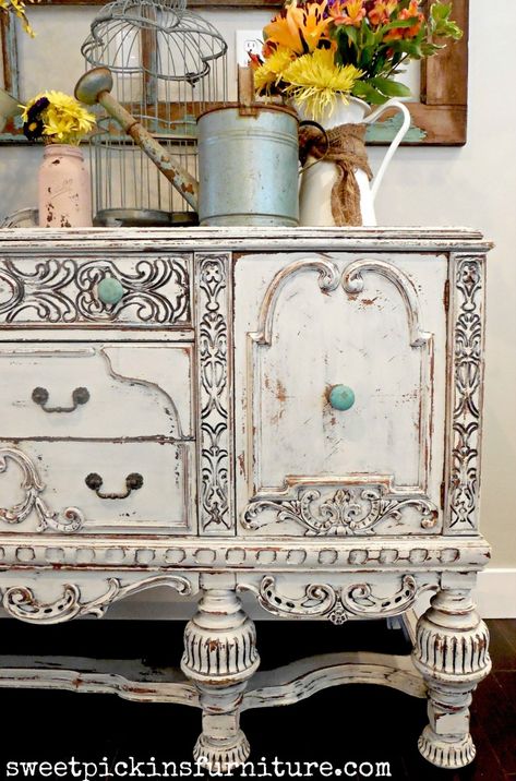 Refinished antique buffet & updated family room pics – Milk Paint Painted Antique Buffet, Clay Furniture, Furniture Upcycle, Chalky Paint, Antique Buffet, Upcycle Ideas, Bohemian Soul, Shabby Chic Dresser, Furniture Rehab