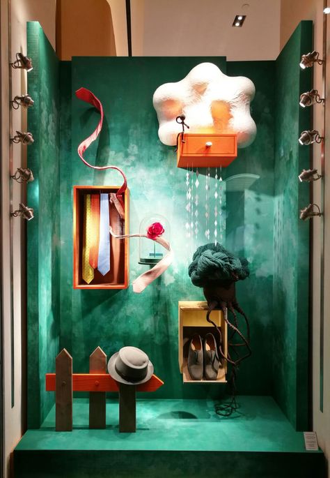 Check out this @Behance project: "Hermès Milan, "Les Petits Mondes Vivant"" https://www.behance.net/gallery/42732211/Hermes-Milan-Les-Petits-Mondes-Vivant Hermes Window, Tiktok Room, Fashion Window Display, Window Display Retail, Visual Merchandising Displays, Window Display Design, Retail Windows, Store Window, Creative Display