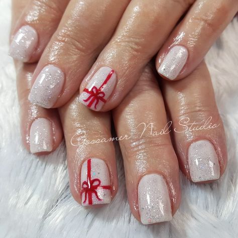 Christmas Ribbon Nail Art, Shellac Christmas Nails Designs, Christmas Ribbon Nails, Shellac Nails Christmas, Shellac Christmas Nails, Cnd Shellac Nails, Shellac Nail Art, Cnd Shellac, Shellac Nails