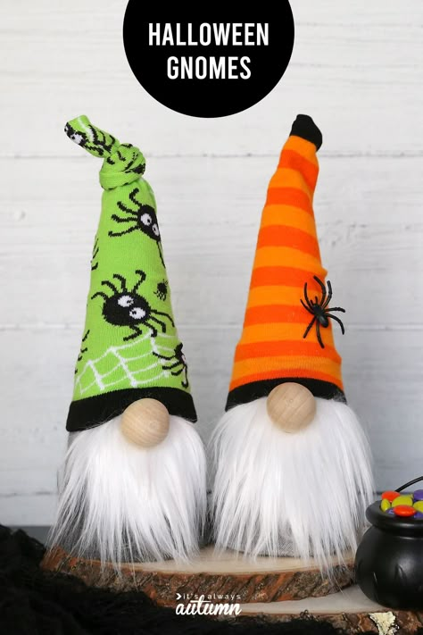 These adorable Halloween sock gnomes are made from a cute pair of socks and a craft cone! Once you make them you can swap out the hat for any holiday or season. Hallowen Crafts, Gnomes Halloween, Sock Gnomes, Gnome Crafts, Gnome Diy, November Crafts, Halloween Gnomes, Halloween Craft Projects, Halloween Sewing