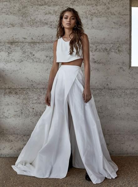 Fav Australian Bridal Designers 2018 – Forever Soles Formal Skirt And Top, Choose Wedding Dress, One Day Bridal, Two Piece Wedding Dress, Wedding Dress Guide, Bridal Jumpsuit, Dress Guide, Top Wedding Dresses, Grace Loves Lace