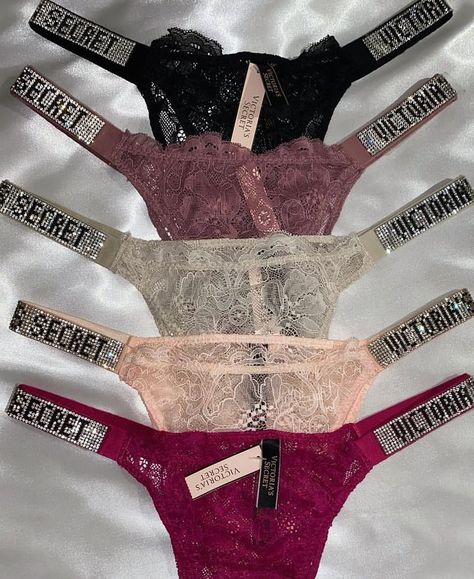 Victoria Secret Lingerie Sets, Victoria Secrets Intimo, Striper Outfits, Victoria's Secret Aesthetic, Pijamas Women, Victoria's Secrets, Vs Lingerie, Victoria Secret Outfits, Cute Bras