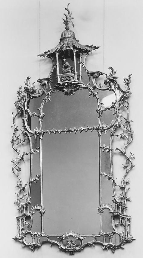 Rococo chinoiserie pier glass mirrors ca. 1760 Asian Mirror, Chinoiserie Mirror, Thomas Chippendale, Victorian Style Homes, Trumeau Mirror, Antique Mirrors, Glass Mirrors, English Furniture, The Gentleman