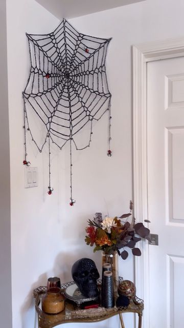 Macrame Spider Web, Spider Web Crochet, Crochet Spiderweb, Crochet Spider, Merch Ideas, Spider Webs, Craft Day, Pretty Patterns, Anaconda