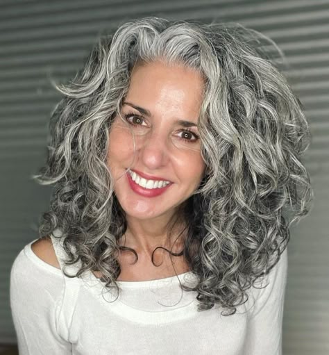 Gray Curly Hair, Curly Silver Hair, Curly Gray Hair, Grey Hair Over 50, Grey Curly Hair, Salt And Pepper Hair, Going Grey, Natural Gray Hair, Curly Haircuts